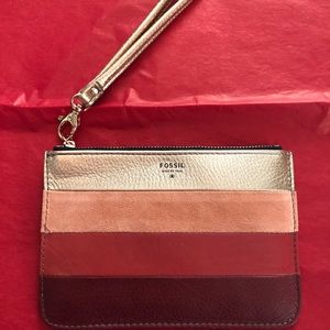 🔥🔥🔥🔥FOSSIL wristlet🔥🔥🔥🔥
